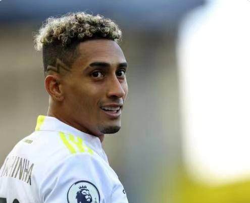 1657901079341053467.jpg 2c511f0fc16b6011e31b31970052b41.jpg